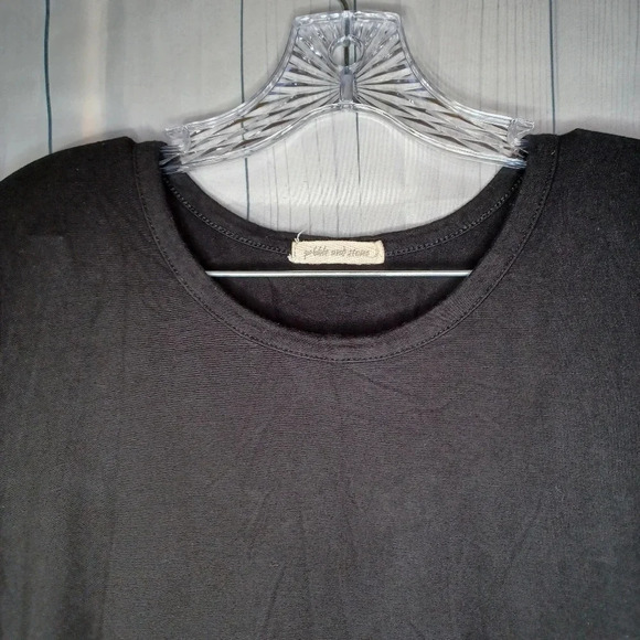 Pebble and Stone 3/4 Sleeve shirt with sheer bottom - Picture 5 of 9